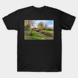 Hungerford Lock in Autumn as Digital Art T-Shirt